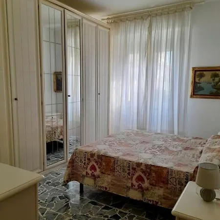 Accogliente In Via Dante Appartamento