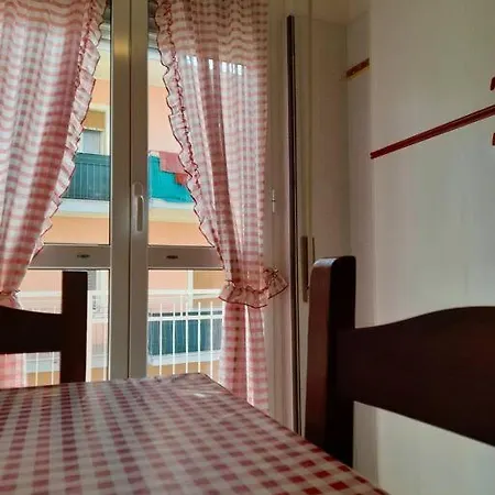 Accogliente In Via Dante Appartamento Loano