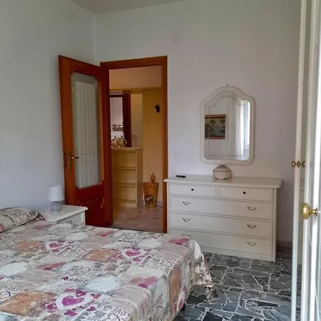 Accogliente In Via Dante Appartement